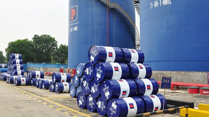 Xuất khẩu xăng dầu năm 2022 tăng 42,1% về trị giá