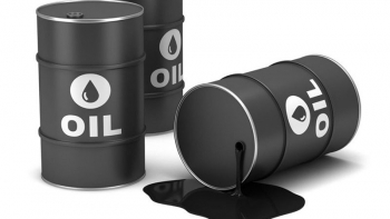 Giá dầu thô có xu hướng giảm mạnh