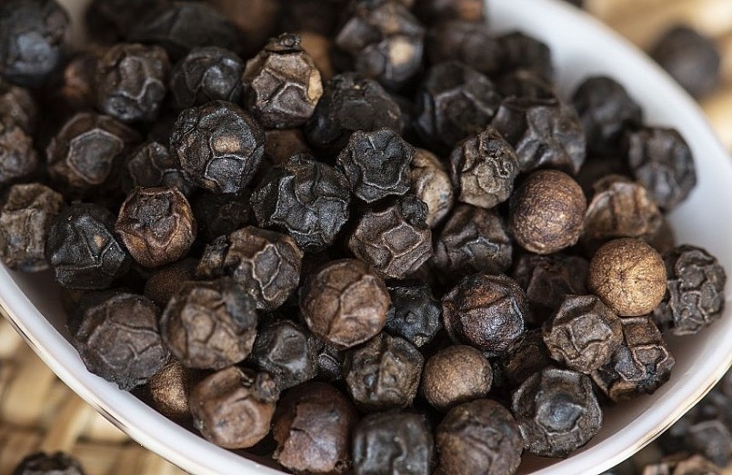 Giá nông sản hôm nay (28/1) giá tiêu tiếp đà suy giảm.