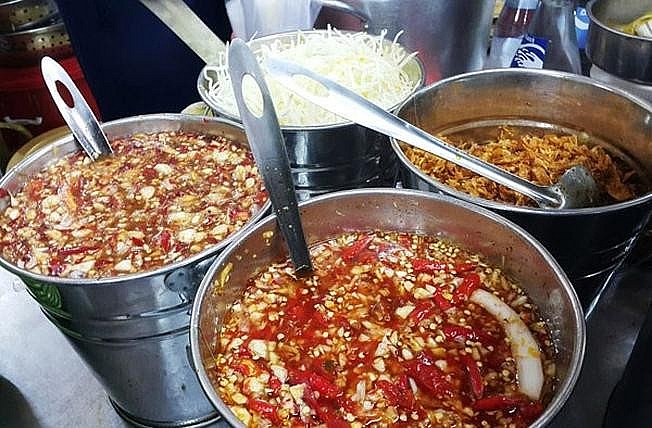 Nước chấm của gỏi ốc bươu