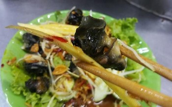 Gỏi ốc bươu chợ Cồn ngon quên lối về
