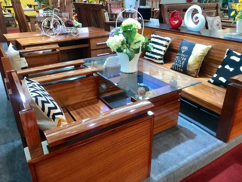 Ghế khung gỗ, đồ nội thất phòng khách và phòng ăn, đồ nội thất phòng ngủ là những mặt hàng mà Australia nhập khẩu nhiều nhất trong cơ cấu mặt hàng gỗ và sản phẩm gỗ.