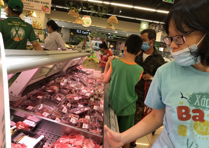 Người tiêu dùng có xu hướng lựa chọn thịt heo nuôi bán tự nhiên có chất lượng thơm ngon.