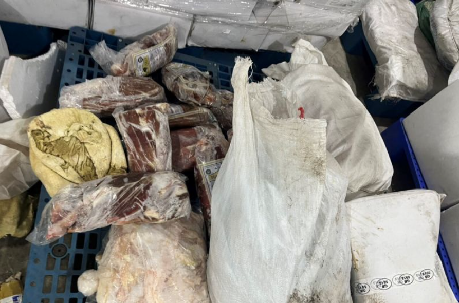 Nhiều loại đã bốc mùi hôi thối Nhiều loại đã bốc mùi hôi thối