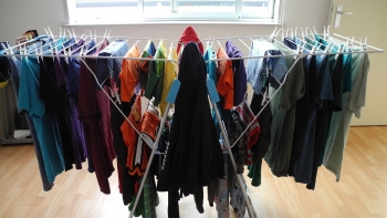 Trời nồm, cẩn thận với quần áo ẩm kẻo "rước hoạ vào thân"