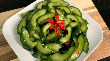 Học phụ nữ Nhật bí quyết làm đẹp với loại rau củ bán đầy ngoài chợ