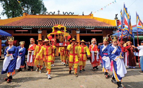 Lễ hội truyền thống Lễ hội Kỳ Yên Đình Dĩ An, phường Dĩ An, thành phố Dĩ An, tỉnh Bình Dương.