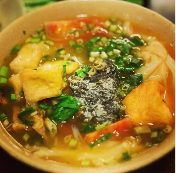 Thứ đặc sản ở quê xưa cho không ai lấy, nay là “mỏ vàng ” dân đổ xô đi bắt kiếm nửa triệu/ngày