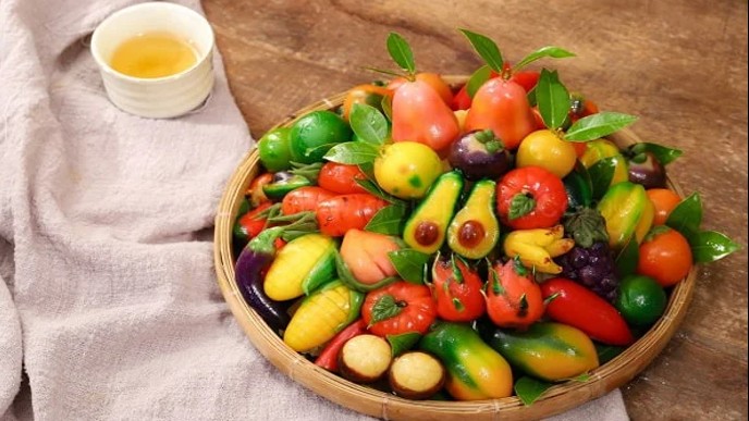 Tưởng trái cây giả nhưng thực ra là một loại bánh “quý tộc” ở Huế