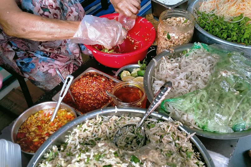 Chỉ với những nguyên liệu dân dã nhưng tất cả hòa quyện tạo nên một món ăn mang đậm tinh hoa ẩm thực xứ Đà thành