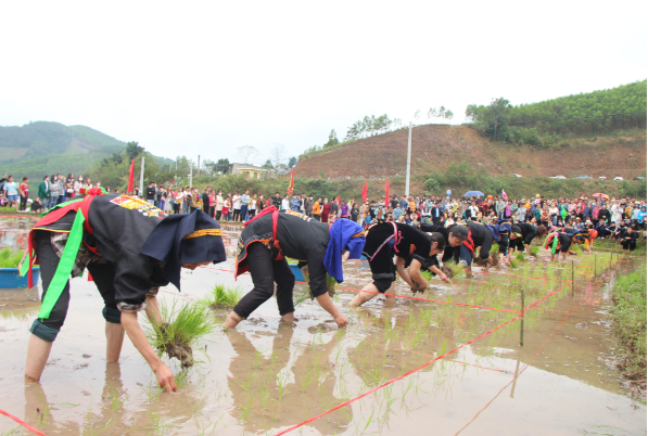Quảng Ninh: Đặc sắc Lễ hội Lồng Tồng của người dân xã Lương Mông