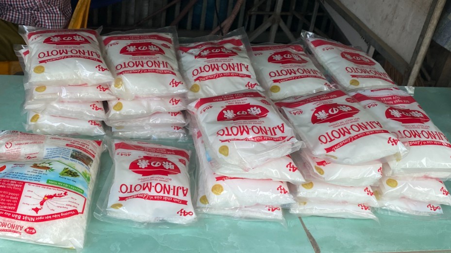 Tây Ninh: Kiểm tra, phát hiện nhiều gói bột ngọt có dấu hiệu giả mạo nhãn hiệu Ajinomoto