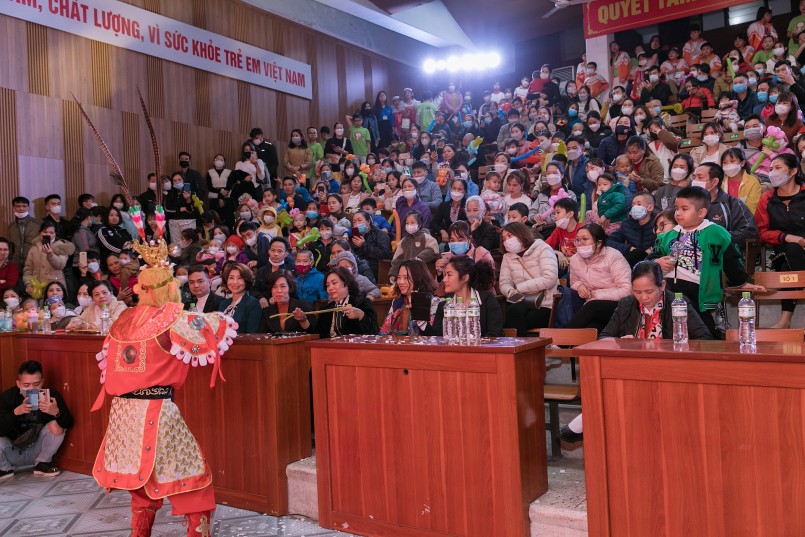 Gửi trao hi vọng đối với bệnh nhi ung thư