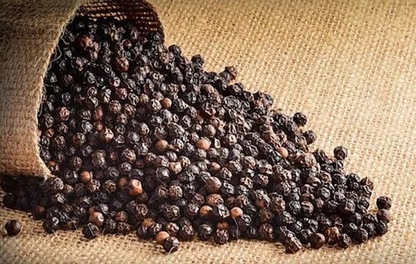 Giá nông sản hôm nay (17/2), giá tiêu tại thị trường nội địa hiện dao động trong khoảng 61.500 - 65.000 đồng/kg. Giá nông sản hôm nay (17/2), giá tiêu tại thị trường nội địa hiện dao động trong khoảng 61.500 - 65.000 đồng/kg.