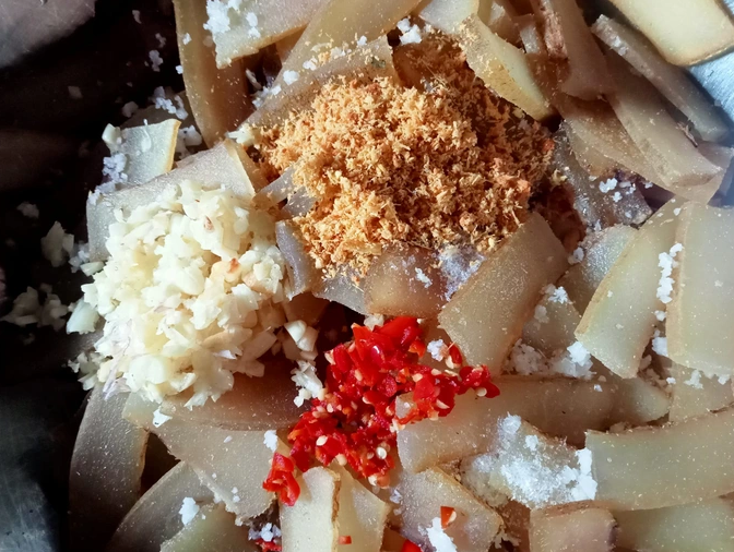 tẩm ướp nguyên liệu