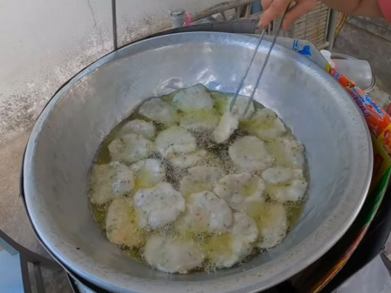 Món bánh có tên cực độc lạ khiến ai cũng tò mò, người sành ăn chưa chắc đã biết