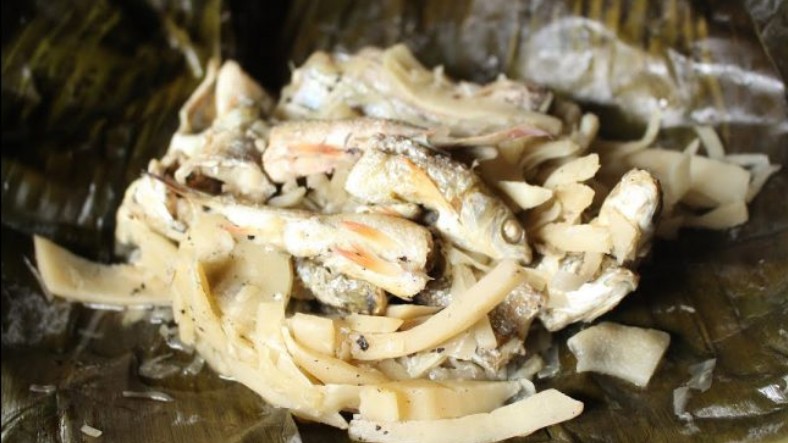 Độc đáo đặc sản cá ốt đồ của người Mường, ăn được cả xương, không bỏ phần nào