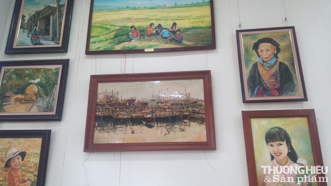 Sản phẩm Tranh bột điệp - Độc đáo từ chất liệu đến nghệ thuật vẽ tranh