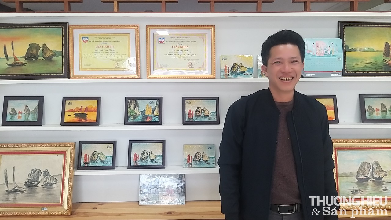 Sản phẩm Tranh bột điệp - Độc đáo từ chất liệu đến nghệ thuật vẽ tranh