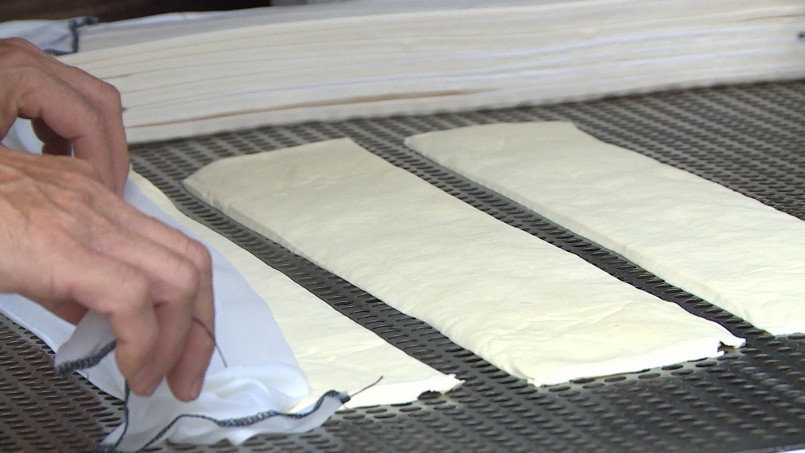 Những tấm đậu mỏng thành những tấm mỏng chỉ khoảng 0,5cm