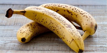 Thấy chuối xuất hiện đốm đen đừng vội bỏ đi, đây mới là lúc chuối "đạt đỉnh dinh dưỡng"