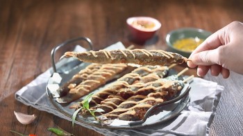 Loài cá đặc sản miền Tây, đừng nướng với kho, đem chiên sốt chanh dây vừa lạ vừa ngon