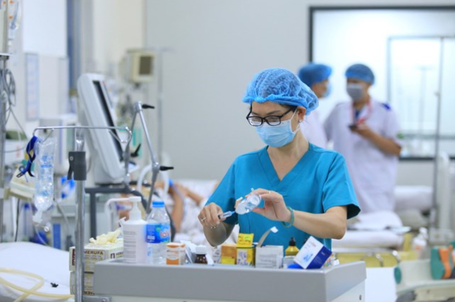 Tình trạng thiếu thuốc, trang thiết bị vật tư y tế đang diễn ra ở không ít các bệnh viện trên phạm vi toàn quốc. Ảnh: N.Thịnh.