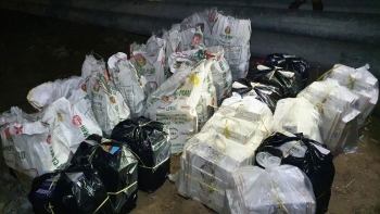 Đồng Tháp: Vận chuyển lượng lớn thuốc lá nhập lậu, một phương tiện bị bắt giữ