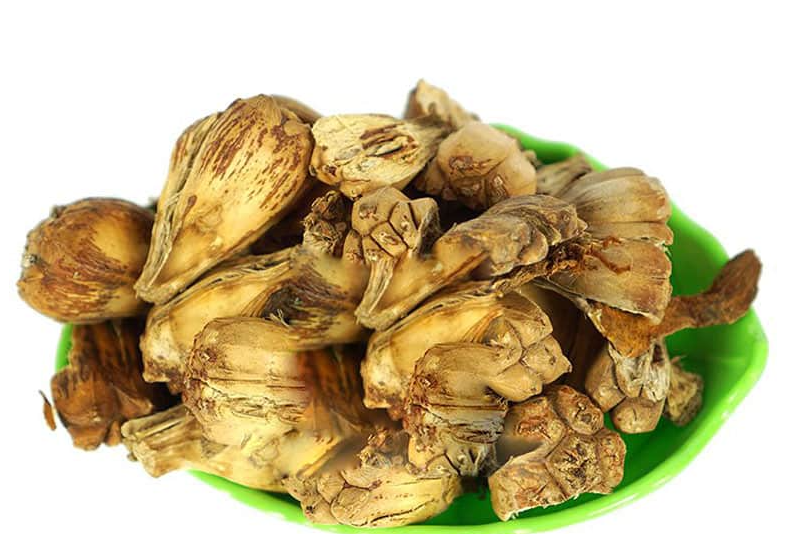 Loại quả dại mọc đầy rừng, người dân đi hái mang về ăn vừa ngon vừa tốt cho sức khỏe