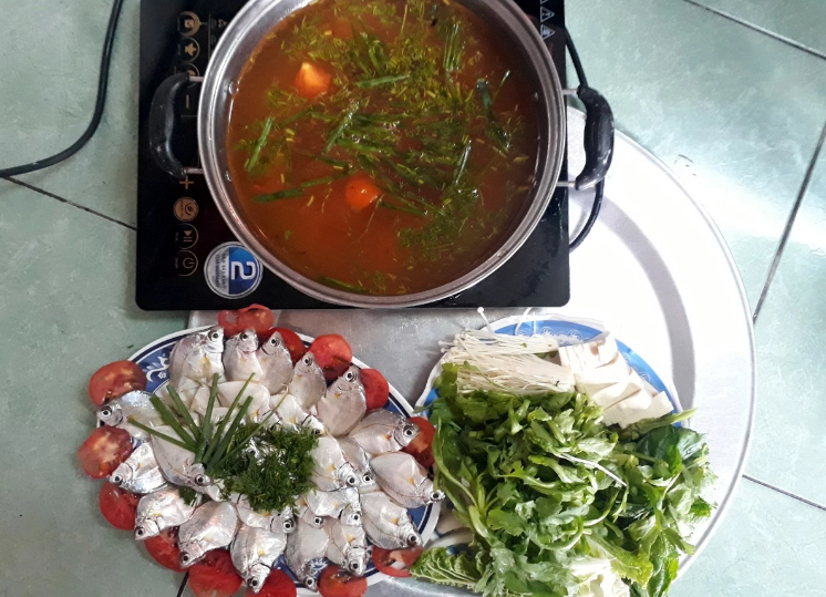 Nồi lẩu cá ót đầy ứ cá nhìn đã không cầm lòng nổi Nồi lẩu cá ót đầy ứ cá nhìn đã không cầm lòng nổi