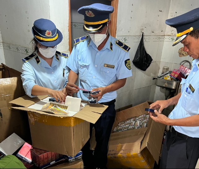 Bình Dương: Phát hiện, thu giữ hàng nghìn viên thuốc tẩy giun nghi giả mạo nhãn hiệu