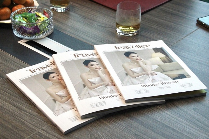 Tạp chí Vietnam Traveller số 40 - Chủ đề Wonder Woman Tạp chí Vietnam Traveller số 40 - Chủ đề Wonder Woman