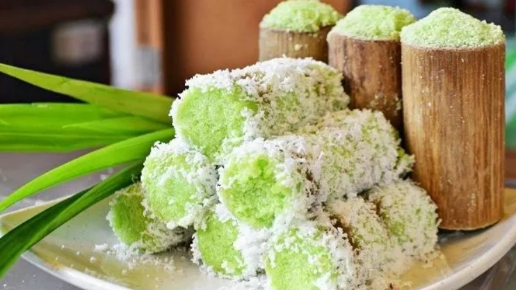 Món bánh nhà nghèo thời bao cấp ăn "cứu đói", nay thành đặc sản vừa ngon vừa lạ ở thành phố