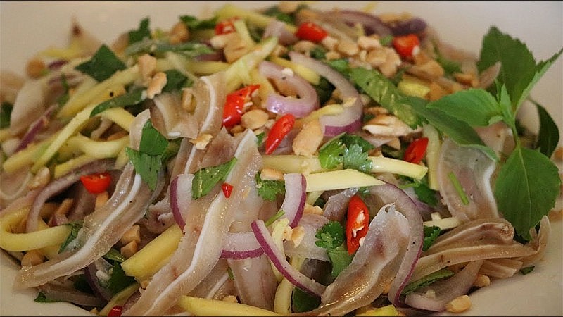 Loại quả tưởng ăn chín mới tốt, hoá ra ăn xanh còn tốt gấp bội, thái chỉ làm nộm nhìn thôi đã thèm