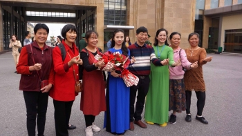 Quảng Ninh đón đoàn khách Trung Quốc đầu tiên sang Việt Nam sau 3 năm do ảnh hưởng dịch Covid-19