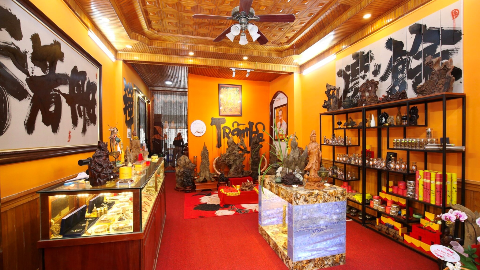 Hệ thống Trầm Kệ mở thêm Showroom Trầm Hương mới