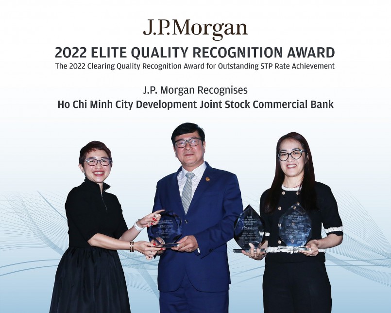 Vượt qua nhiều tiêu chí đánh giá khắt khe của Hội đồng bình chọn với các chuyên gia hàng đầu trong lĩnh vực tài chính ngân hàng toàn cầu, với tổng tài sản, lợi nhuận ròng, các chỉ số tăng trưởng, định hướng kinh doanh… đặc biệt ấn tượng Vượt qua nhiều tiêu chí đánh giá khắt khe của Hội đồng bình chọn với các chuyên gia hàng đầu trong lĩnh vực tài chính ngân hàng toàn cầu, với tổng tài sản, lợi nhuận ròng, các chỉ số tăng trưởng, định hướng kinh doanh… đặc biệt ấn tượng