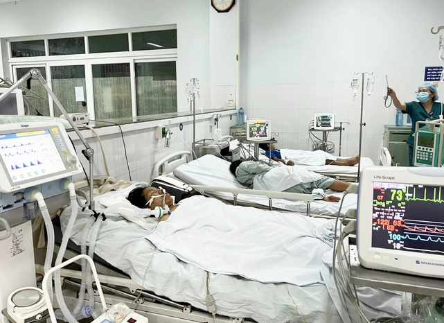 Sức khỏe của bệnh nhân ngộ độc cá chép ủ muối chua nặng nhất đã cải thiện nhưng tiên lượng còn “dè dặt”