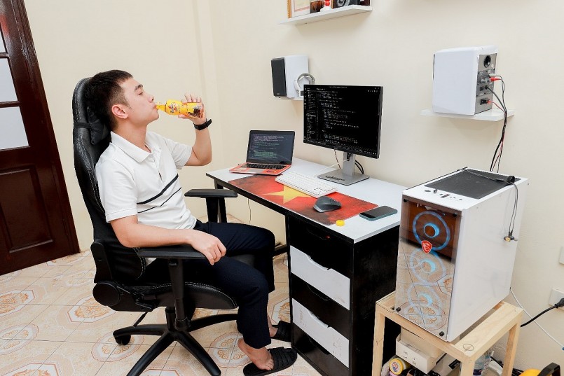 Nhiều giải pháp được tìm kiếm và áp dựng để vượt qua cơn buồn ngủ khi làm việc về đêm