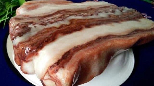 Trước đó, một tảng thịt lợn bằng đá được phát hiện ở Trung Quốc có kích thước nhỏ nhwung trị giá tới 3 tỷ đồng.