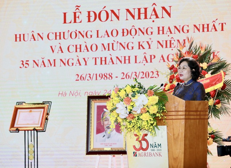 Thống đốc NHNN Nguyễn Thị Hồng phát biểu tại buổi lễ 