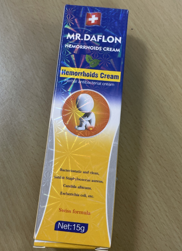 2.020 tuýp trị bệnh trĩ nhãn có chữ Mr.Daflon, loại 15g/tuýp giả mạo nhãn hiệu vừa bị phát hiện tại cơ sở kinh doanh tại chung cư mini ở quận Bắc Từ Liêm, Hà Nội. 2.020 tuýp trị bệnh trĩ nhãn có chữ Mr.Daflon, loại 15g/tuýp giả mạo nhãn hiệu vừa bị phát hiện tại cơ sở kinh doanh tại chung cư mini ở quận Bắc Từ Liêm, Hà Nội.