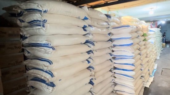 TP. HCM: Phát hiện, tạm giữ gần 27 tấn đường cát có dấu hiệu nhập lậu