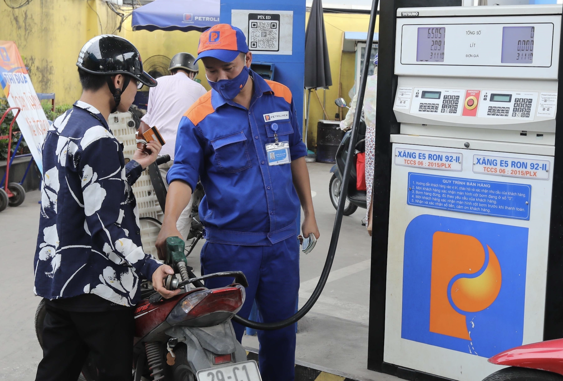 Giá xăng dầu giảm là một trong những nguyên nhân chính làm giảm CPI tháng 3/2023.