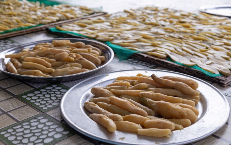 Khoai deo làm từ giống khoai đỏ Khoai deo làm từ giống khoai đỏ