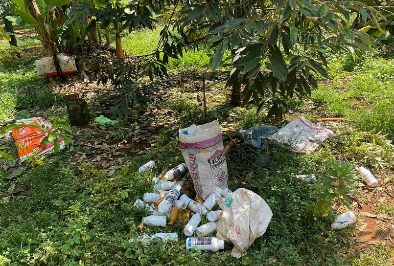 Bao bì thuốc BVTV, chế phẩm sinh học không được thu gom cũng là nguyên nhân khiến vùng trồng không được cấp mã. 