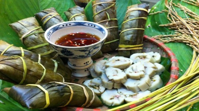 Món bánh "nhà nghèo" có tên rất lạ, nay thành thức quà quê gây mê đắm lòng người