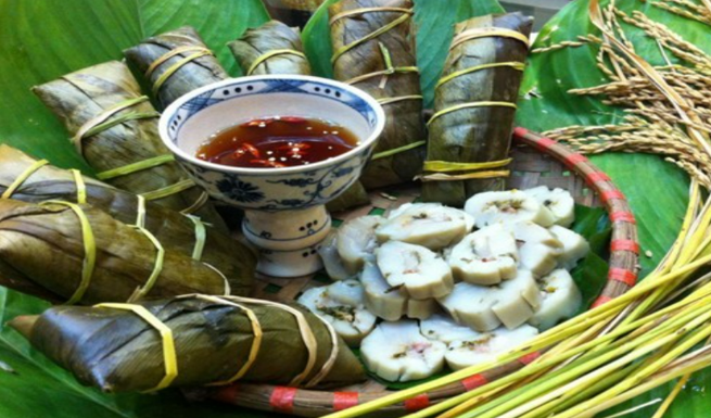 Món bánh "nhà nghèo" có tên rất lạ, nay thành thức quà quê gây mê đắm lòng người