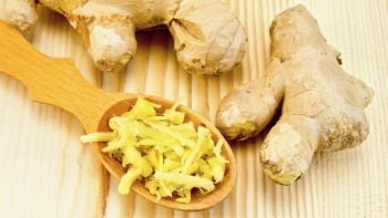 Loại gia vị có đầy trong bếp Việt, quý tới mức bán 1 con cừu chỉ mua được 0,45 kg là củ gì?