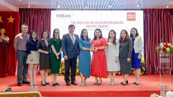 HDBank nhận giải thưởng đặc biệt chất lượng thanh toán quốc tế xuất sắc do Wells Fargo trao tặng